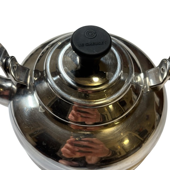 Le Creuset 1.7 Quart 1.6 Liter Stainless Steel Whistling Tea Kettle Pot Thailand - Picture 4 of 8